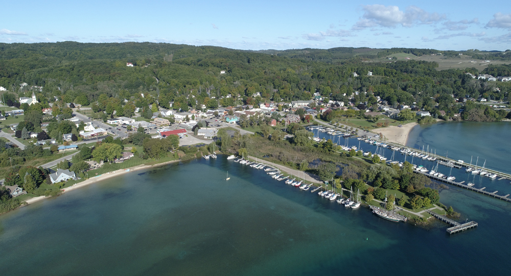 Suttons Bay Marina